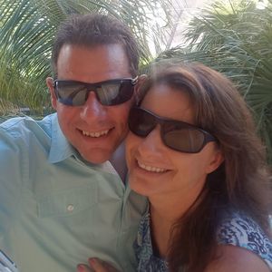 Meet your Posher, Eve